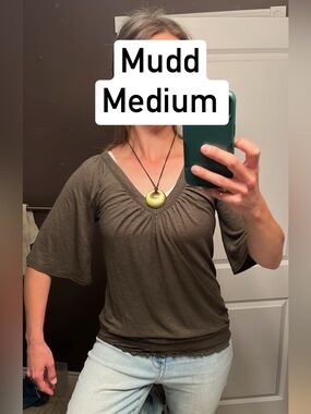Mudd Olive Green Gathered V-Neck Short Bell Sleeve Smocked-Hem Top small med Y2K